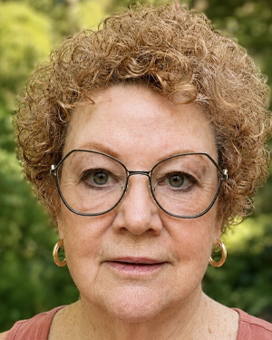 Janet Bush Headshot